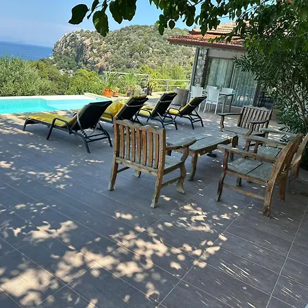 Amos Sea View Villa